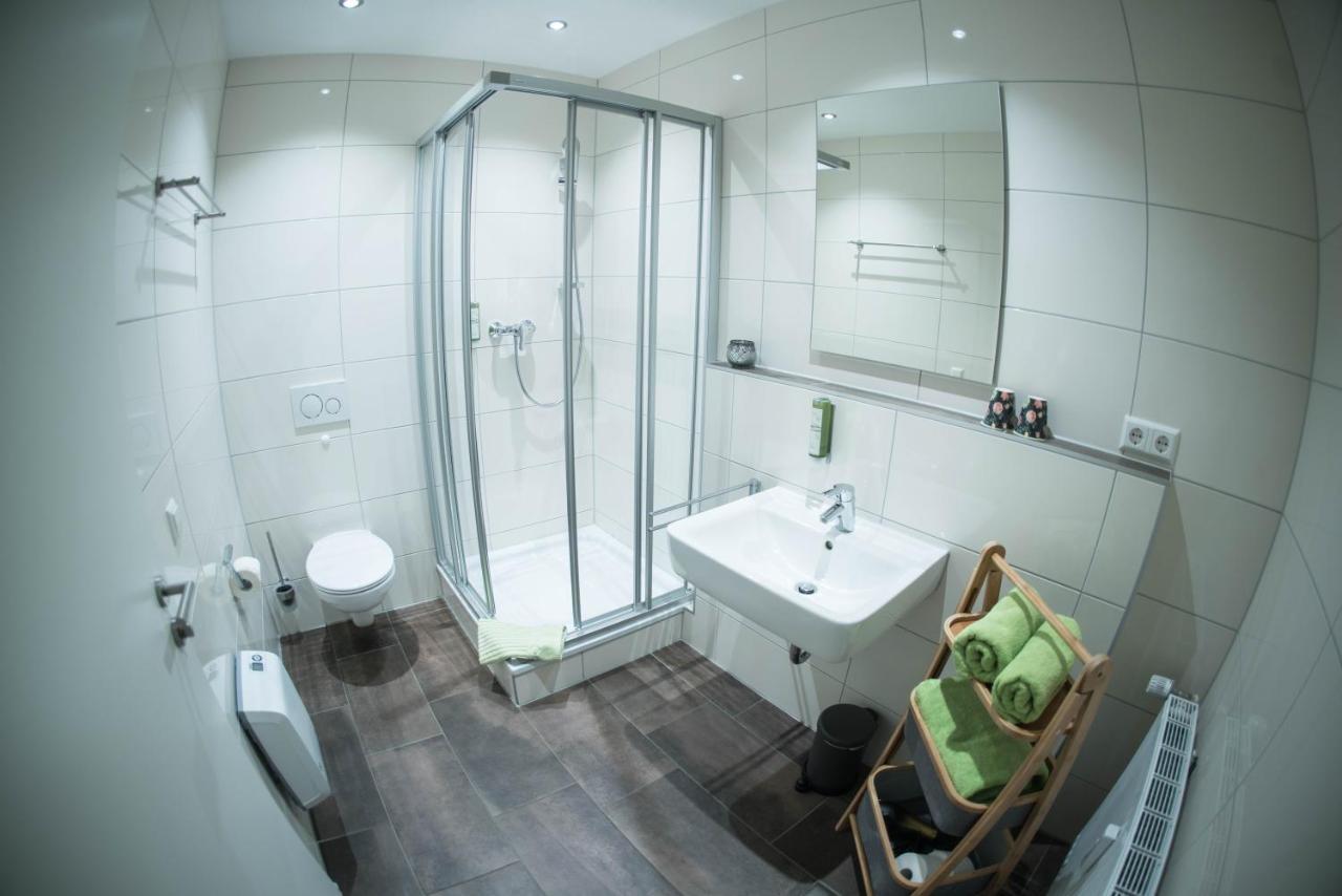 Cityapartements Fn2-Fn4 Klimatisiert Friedrichshafen Bagian luar foto