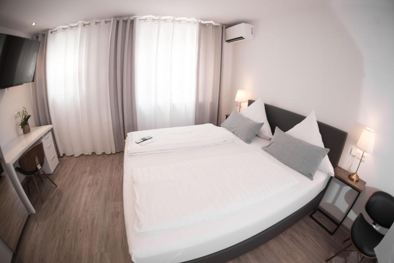 Cityapartements Fn2-Fn4 Klimatisiert Friedrichshafen Bagian luar foto